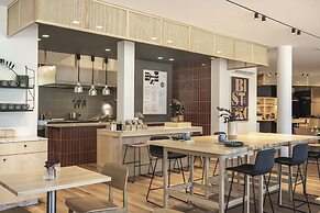 Oru Hub Hotel Tallinn - Handwritten Collection