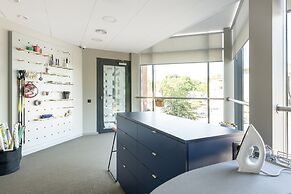 Oru Hub Hotel Tallinn - Handwritten Collection