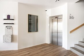 Oru Hub Hotel Tallinn - Handwritten Collection