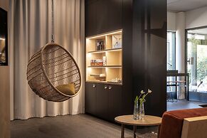 Oru Hub Hotel Tallinn - Handwritten Collection