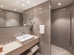 Oru Hub Hotel Tallinn - Handwritten Collection