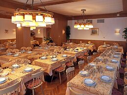Hotel Pinzolo Dolomiti