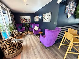 Tides Hotel