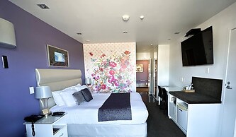 Tides Hotel