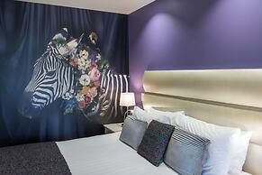 Tides Hotel
