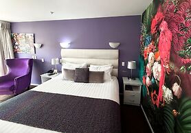 Tides Hotel