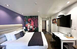 Tides Hotel