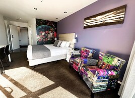 Tides Hotel
