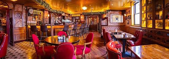 Benners Hotel