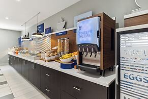 Holiday Inn Express & Suites Mountain View Silicon Valley by IHG