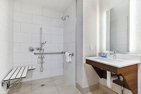 Holiday Inn Express & Suites Mountain View Silicon Valley by IHG