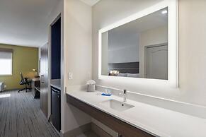 Holiday Inn Express & Suites Mountain View Silicon Valley by IHG