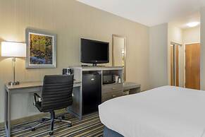 Best Western Plus New England Inn & Suites