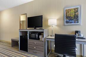 Best Western Plus New England Inn & Suites