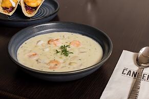 DoubleTree by Hilton Kingston