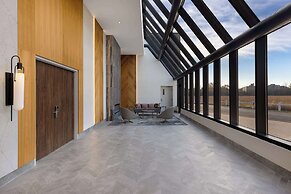 DoubleTree by Hilton Kingston