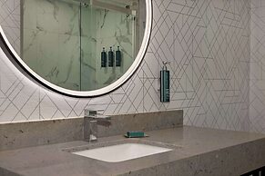 DoubleTree by Hilton Kingston