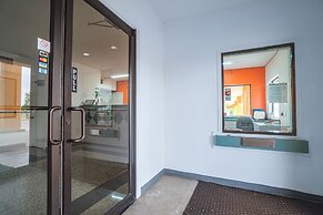 Island Inn by OYO Galveston Beach, TX