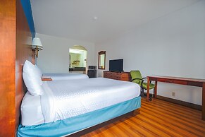 Island Inn by OYO Galveston Beach, TX