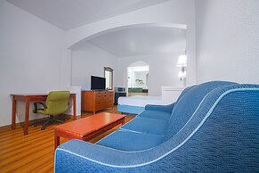 Island Inn by OYO Galveston Beach, TX