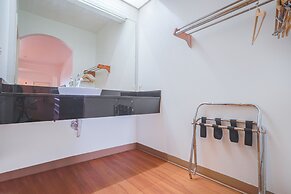 Island Inn by OYO Galveston Beach, TX