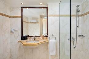 Corfu Holiday Palace Hotel