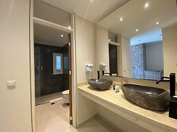 Corfu Holiday Palace Hotel