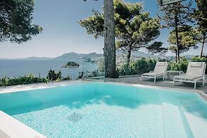 Corfu Holiday Palace Hotel