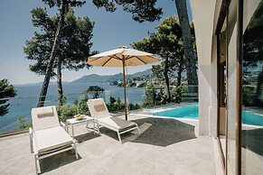 Corfu Holiday Palace Hotel