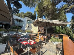 Corfu Holiday Palace Hotel