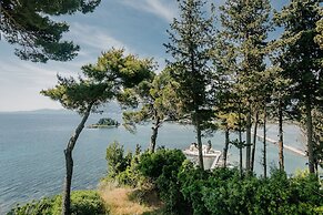 Corfu Holiday Palace Hotel