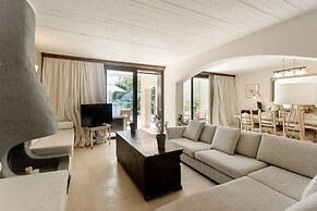 Corfu Holiday Palace Hotel