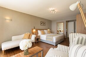 Corfu Holiday Palace Hotel