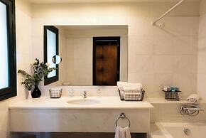 Domes Aulus Elounda All-Inclusive Resort, Curio by Hilton