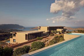 Domes Aulus Elounda All-Inclusive Resort, Curio by Hilton