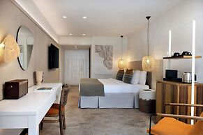 Domes Aulus Elounda All-Inclusive Resort, Curio by Hilton