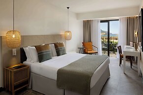 Domes Aulus Elounda All-Inclusive Resort, Curio by Hilton