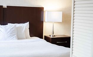 Oakes Hotel Overlooking the Falls