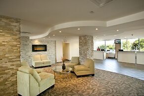 Oakes Hotel Overlooking the Falls