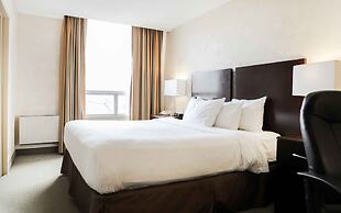 Oakes Hotel Overlooking the Falls