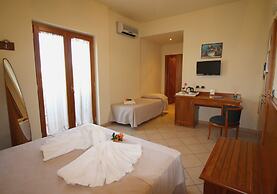 La Bussola Hotel Restaurant