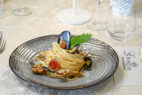 La Bussola Hotel Restaurant