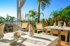 La Bussola Hotel Restaurant