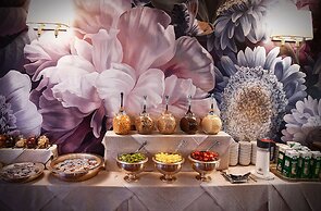 Admiral Hotel Villa Erme