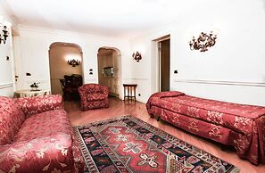 Torre dell'Orologio Suites