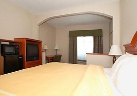 Comfort Suites Fairgrounds West