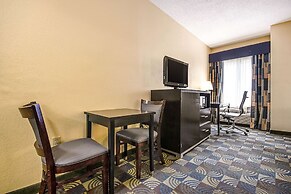 Quality Inn & Suites Glenmont - Albany South