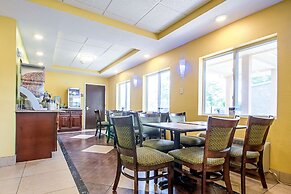 Quality Inn & Suites Glenmont - Albany South