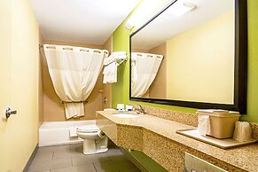 Quality Inn & Suites Glenmont - Albany South