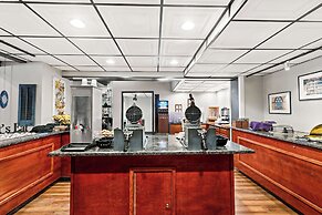 Genetti Hotel, SureStay Collection by Best Western